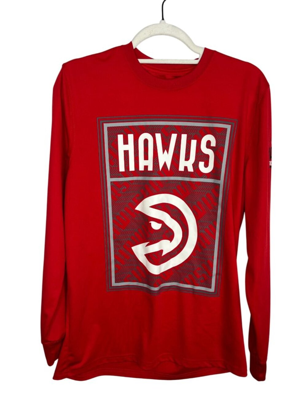 Atlanta Hawks Mens Medium Long Sleeve T Shirt Red NBA Graphic Tee